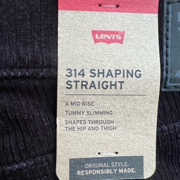 LEVI’S 314 Shaping Straight Women’s Black Corduroy Pants Mid Rise Size 32x30 - Picture 6 of 6